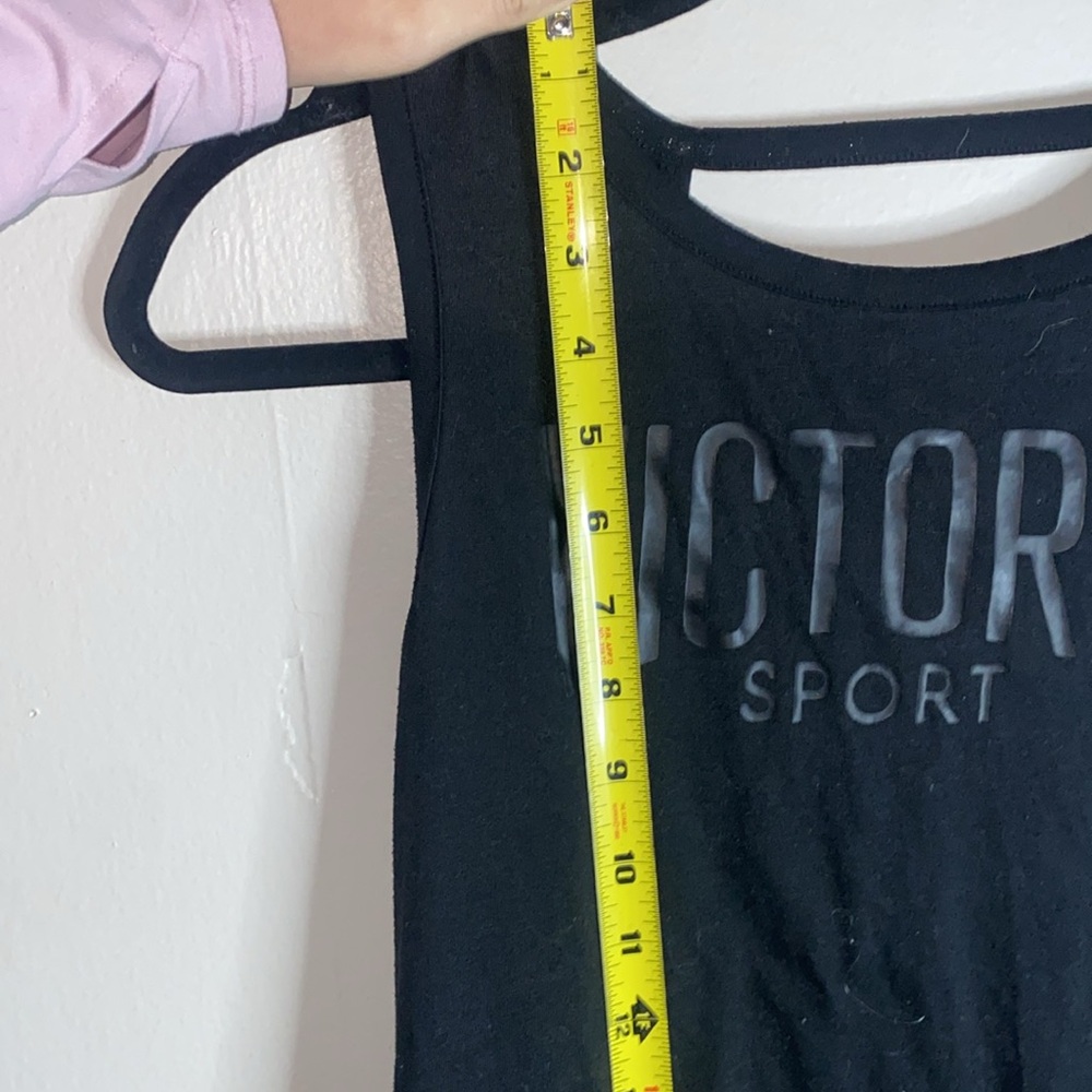 🎈Adorable black workout tee with cute back design! - Picture 3 of 7